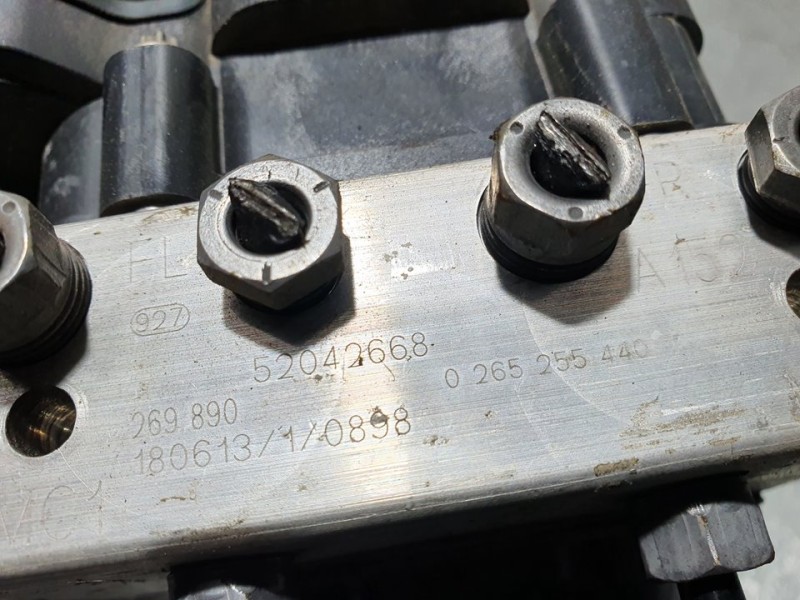 Recambio de abs para abarth nuova 500 (150) 595 competizione referencia OEM IAM 52042668 0265255440 BOSCH