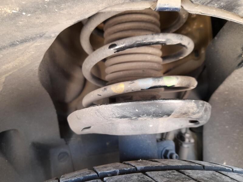 Recambio de amortiguador delantero izquierdo para citroën c-elysee (dd_) 1.2 vti 82 referencia OEM IAM 9819233780  