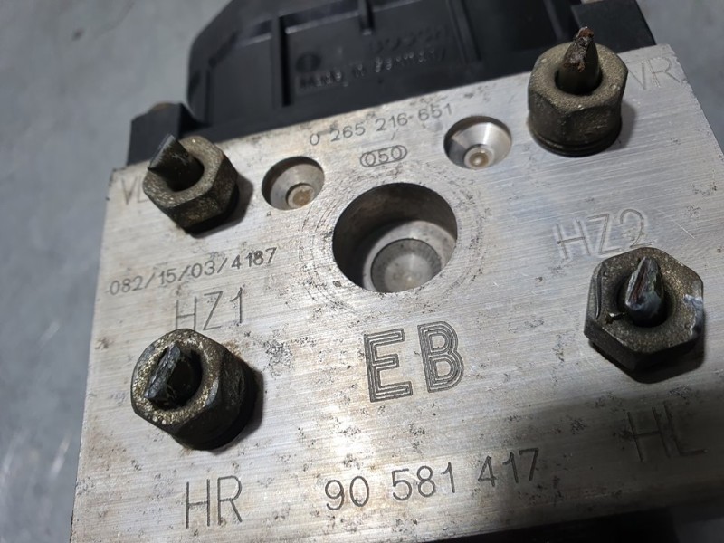 Recambio de abs para opel astra g berlina comfort referencia OEM IAM 90581417 0265216651 BOSCH