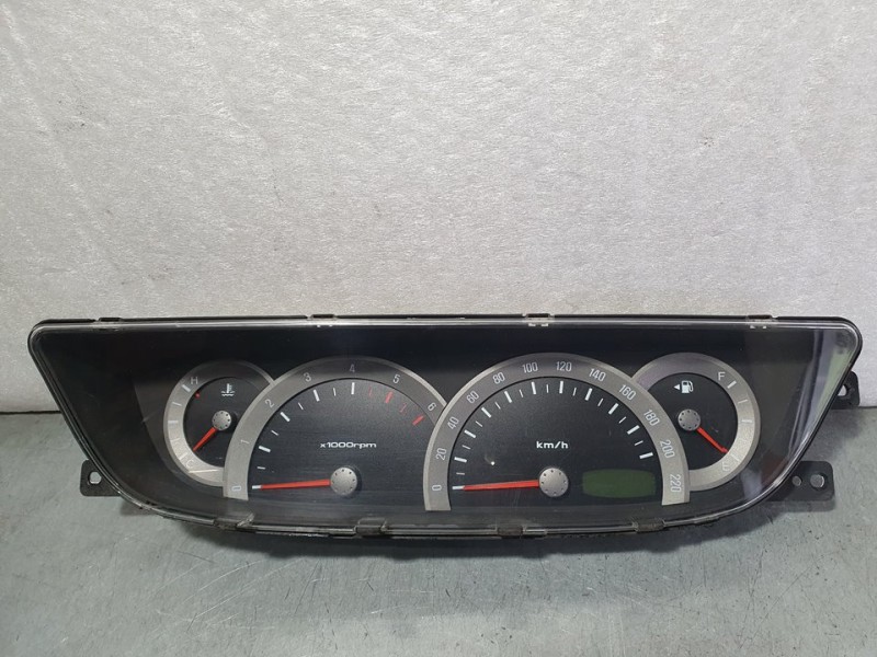 Recambio de cuadro instrumentos para ssangyong rodius xdi referencia OEM IAM 8020021402 11001131120S VELOCÍMETRO CUENTA REVOLUCI