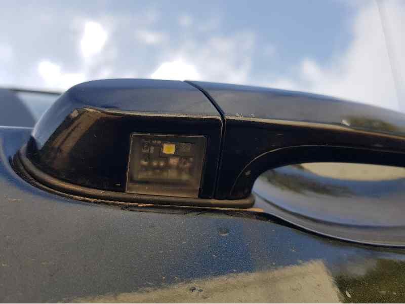 Recambio de maneta exterior delantera derecha para bmw serie 1 lim. (f20) 114 d referencia OEM IAM 51210445184  C/ LUZ BIENVENID