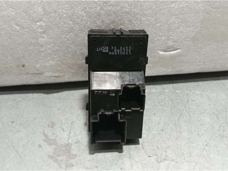 Recambio de mando elevalunas delantero derecho para opel zafira tourer edition referencia OEM IAM 13301886 211399 