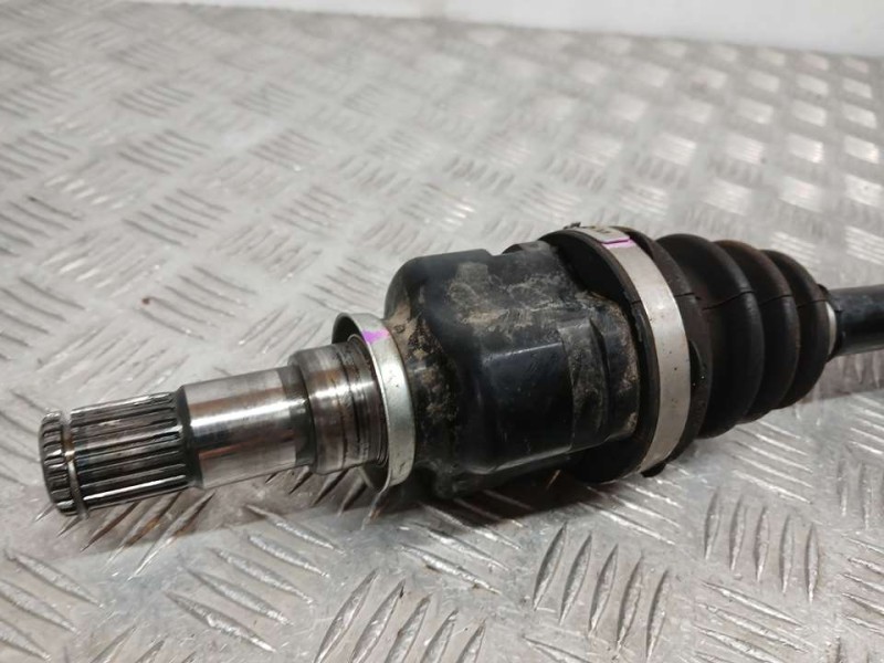 Recambio de transmision delantera derecha para toyota yaris active referencia OEM IAM 434100D510B  