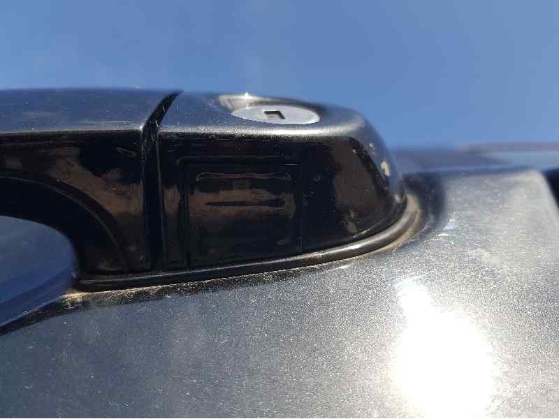 Recambio de maneta exterior delantera izquierda para bmw serie 1 lim. (f20) 114 d referencia OEM IAM 51210445185  C/ LUZ BIENVEN