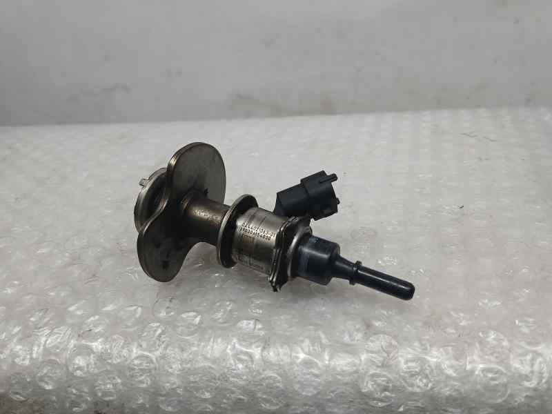 Recambio de inyector adblue para hyundai tucson sle mild-hybrid 2wd referencia OEM IAM 294302U000 0444021063 BOSCH