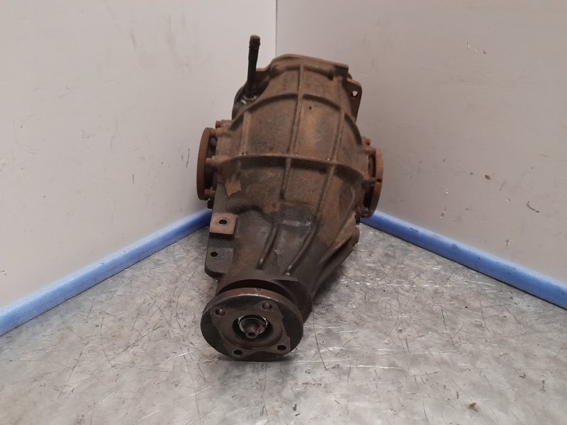 Recambio de diferencial trasero para ssangyong rodius xdi referencia OEM IAM 1513501501  