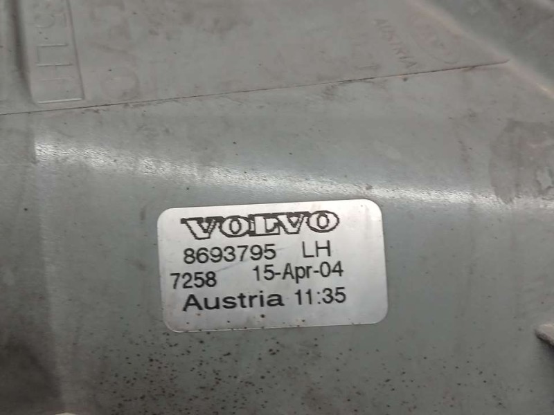 Recambio de faro antiniebla izquierdo para volvo xc90 d5 summum (7 asientos) referencia OEM IAM 8693795  