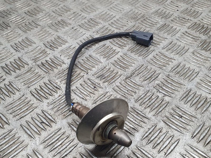 Recambio de sonda lambda para toyota yaris hsd city referencia OEM IAM 8946752080  DENSO