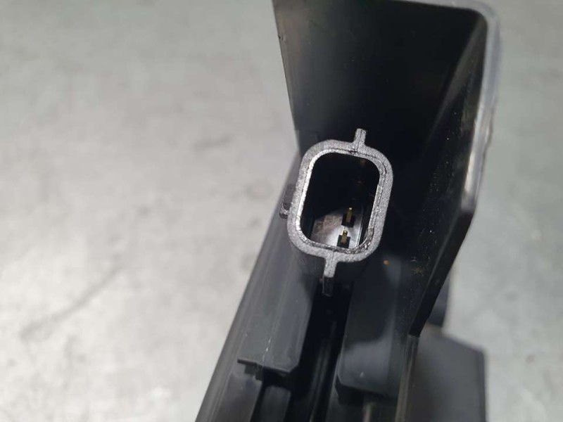 Recambio de cerradura puerta delantera izquierda para dacia sandero stepway referencia OEM IAM 805035308RB C5A180222 2 PINES