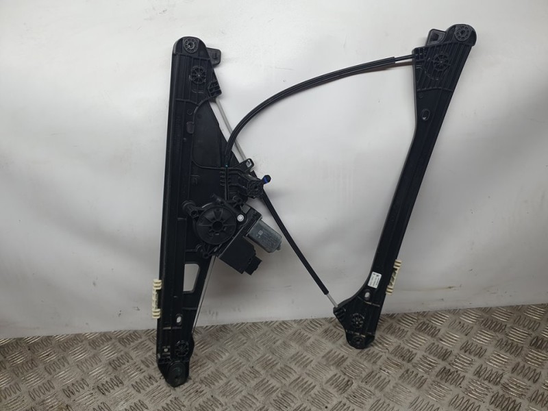 Recambio de elevalunas delantero derecho para peugeot 3008 allure referencia OEM IAM 9830389280  ELECTRICO