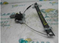 ELEVALUNAS DELANTERO DERECHO 8240407010 