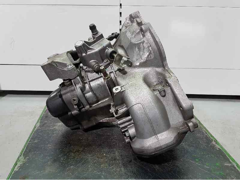 Recambio de caja cambios para opel corsa d ´´111 years´´ referencia OEM IAM 55566112 B100924252 JC418 5VELOCIDADES