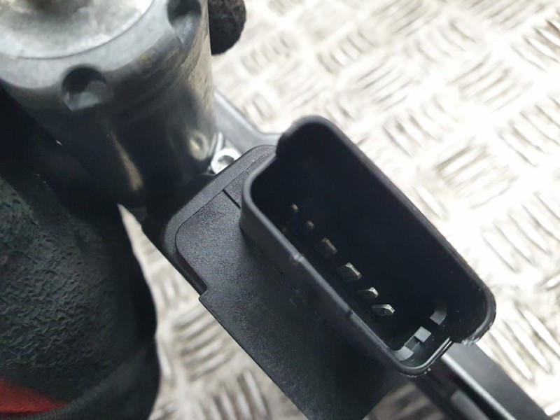 Recambio de elevalunas delantero derecho para peugeot 3008 allure referencia OEM IAM 9830389280  ELECTRICO