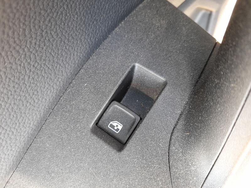 Recambio de mando elevalunas trasero izquierdo para seat arona (kj7, kjp) 1.0 tgi referencia OEM IAM 5G0959855P  