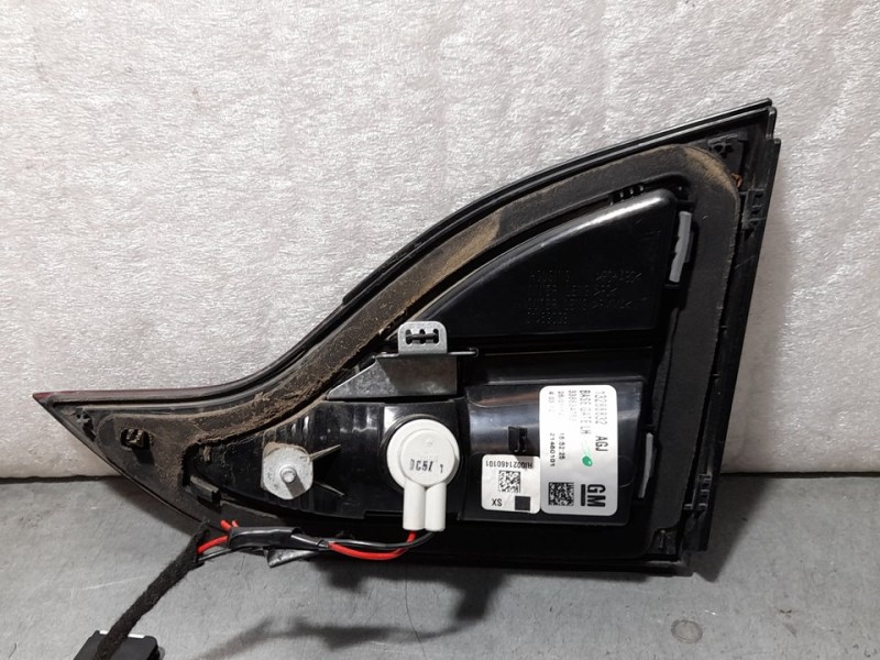 Recambio de piloto trasero izquierdo para opel zafira tourer edition referencia OEM IAM 13288832  INTERIOR