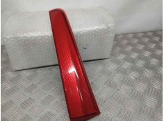 REFLECTANTE TRASERO DERECHO 16752 VA ENCIMA DEL PILOTO TRASERO