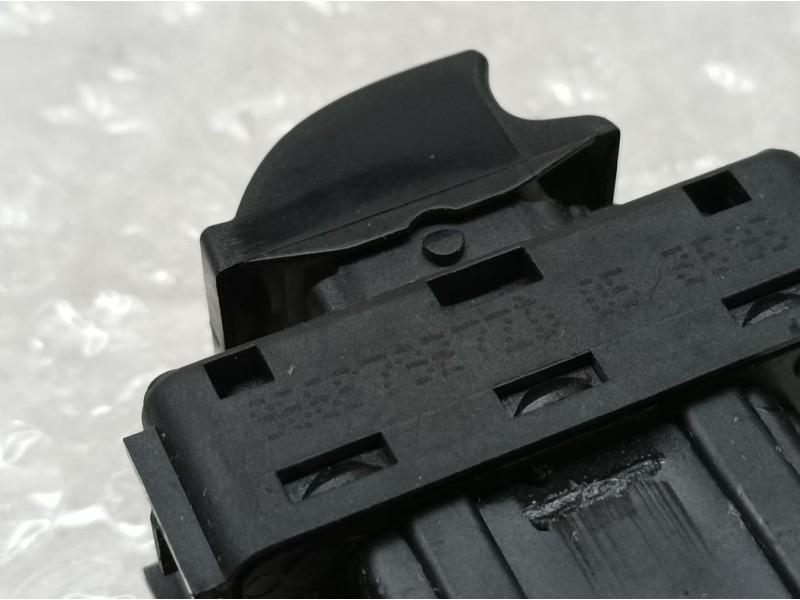 Recambio de mando elevalunas delantero derecho para citroën ds3 limited edition referencia OEM IAM 966579372ZD  