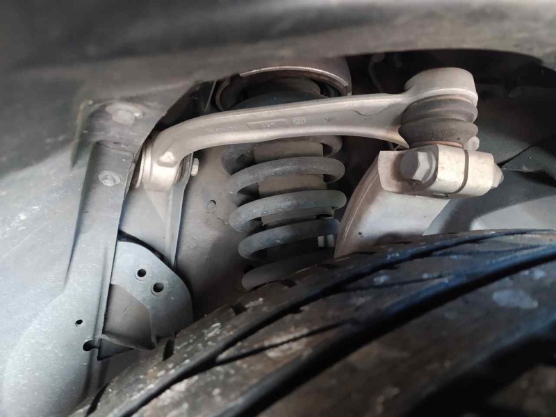 Recambio de amortiguador delantero derecho para bmw x5 (e70) 3.0 d referencia OEM IAM 31316781920  