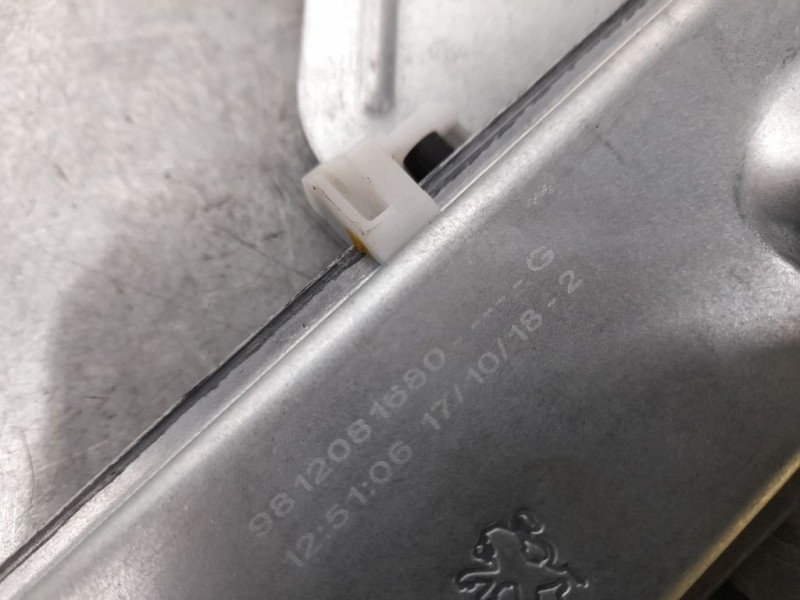 Recambio de elevalunas delantero izquierdo para citroën c3 feel referencia OEM IAM 9812081690  ELECTRICO 6 PINES