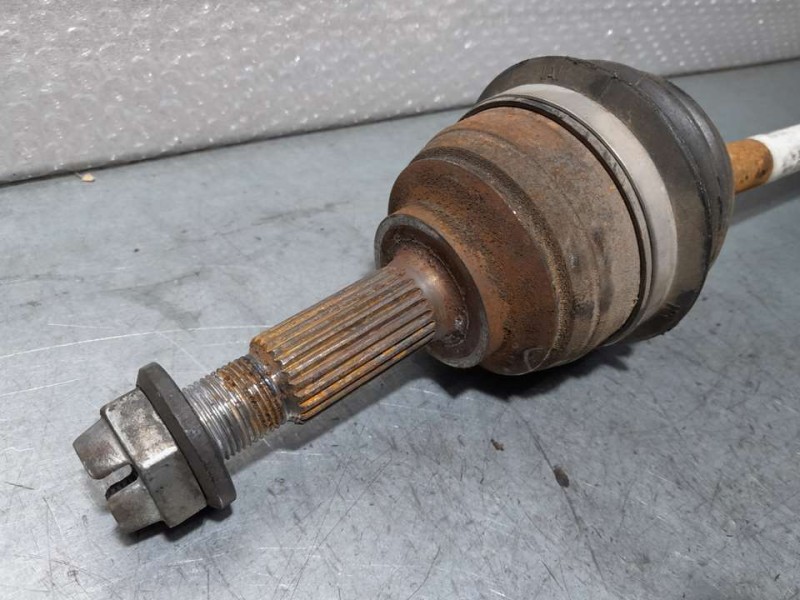 Recambio de transmision delantera izquierda para dacia sandero stepway essential referencia OEM IAM 391017832R  