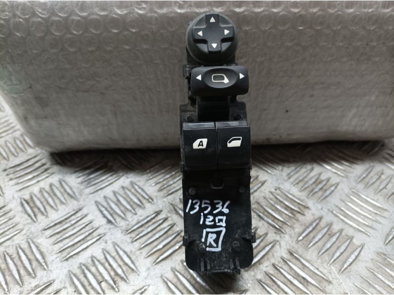 Recambio de mando elevalunas delantero izquierdo para citroën ds3 limited edition referencia OEM IAM 98012507XT  