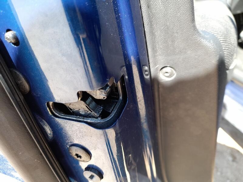 Recambio de cerradura puerta delantera izquierda para citroën c-elysee (dd_) 1.2 vti 82 referencia OEM IAM 9819027380  