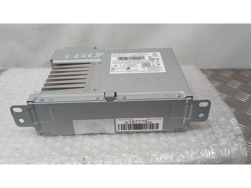 Recambio de sistema audio / radio para opel vivaro c furgoneta (k0) 2.0 referencia OEM IAM 9618777680  RU9472G