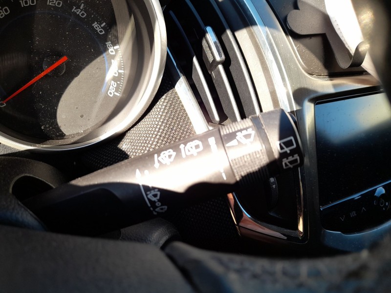 Recambio de mando luces y limpia para chevrolet cruze hatchback (j305) 2.0 cdi referencia OEM IAM 20941129 20941129 LUCES     95