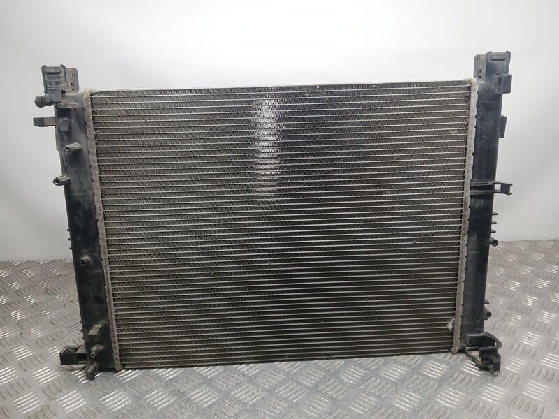 Recambio de radiador agua para renault captur intens referencia OEM IAM 214107326R  
