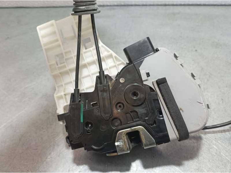 Recambio de cerradura puerta delantera derecha para hyundai ioniq style elektro referencia OEM IAM 81320G2010IJR  ELECTRICA