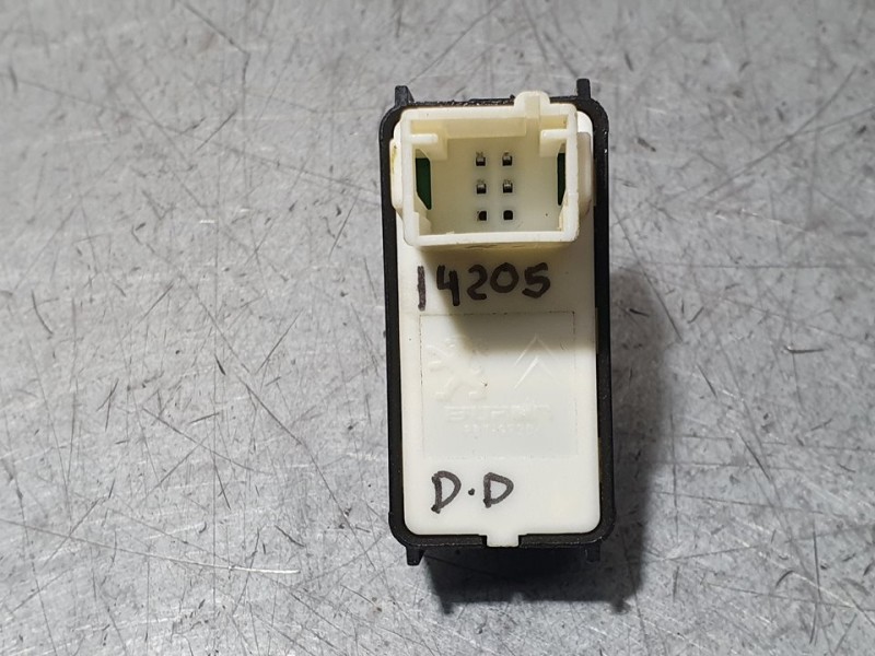Recambio de mando elevalunas delantero derecho para citroën c5 aircross feel referencia OEM IAM 98044803ZD  