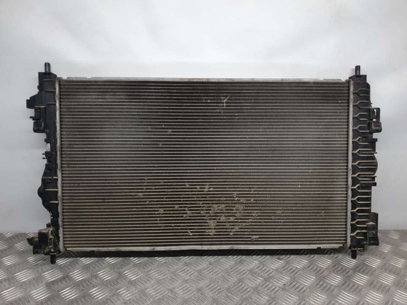 Recambio de radiador agua para opel zafira tourer expression referencia OEM IAM 13312812 DELPHI 