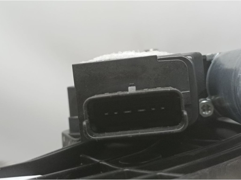 Recambio de elevalunas trasero derecho para peugeot 3008 allure referencia OEM IAM 9830388880  ELECTRICO 6 PINS