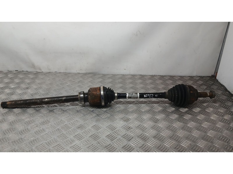 Recambio de transmision delantera derecha para opel vivaro c furgoneta (k0) 2.0 referencia OEM IAM 9813090980  