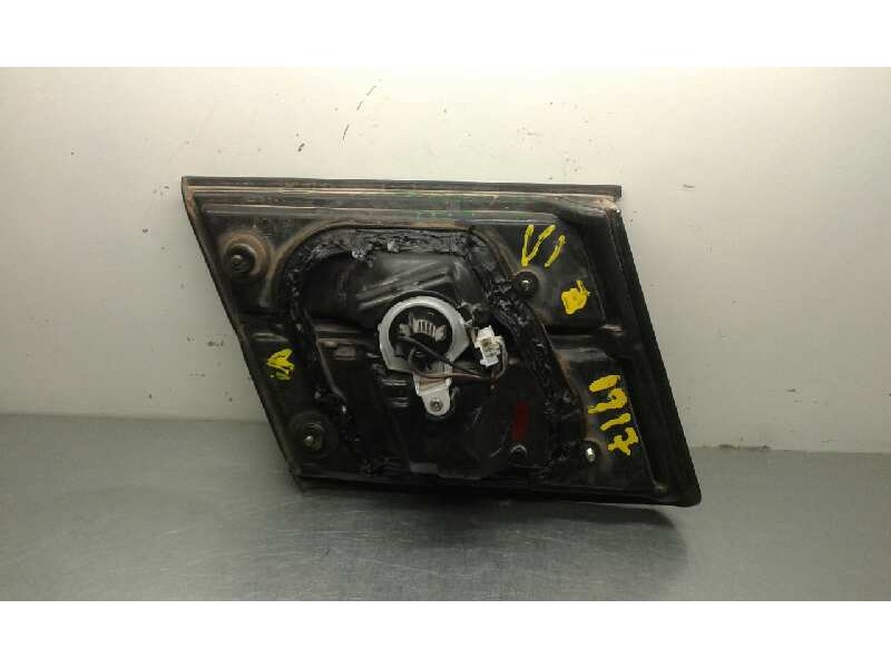 Recambio de piloto trasero derecho para nissan almera (n15) salsa referencia OEM IAM   INTERIOR