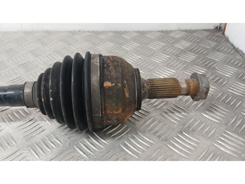 Recambio de transmision delantera derecha para opel vivaro c furgoneta (k0) 2.0 referencia OEM IAM 9813090980  