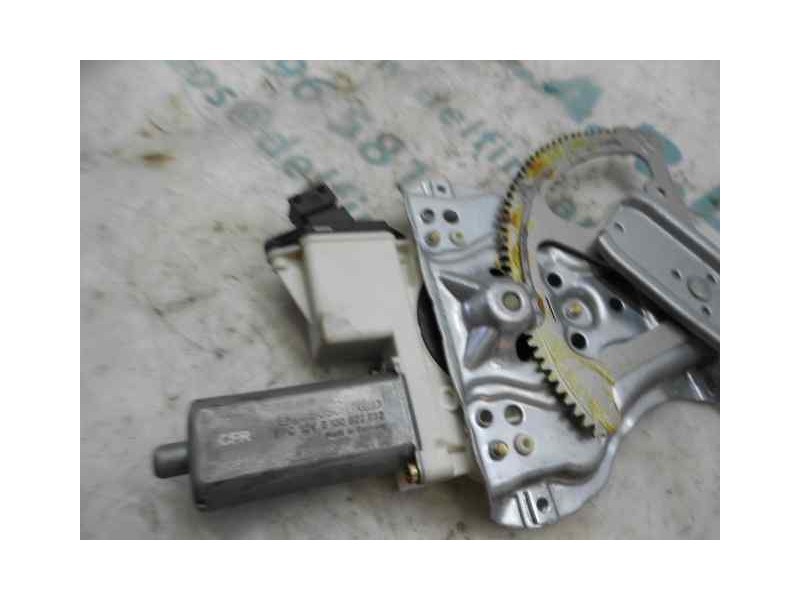 Recambio de elevalunas delantero derecho para toyota corolla (e12) 1.6 linea sol berlina 3/5 referencia OEM IAM   