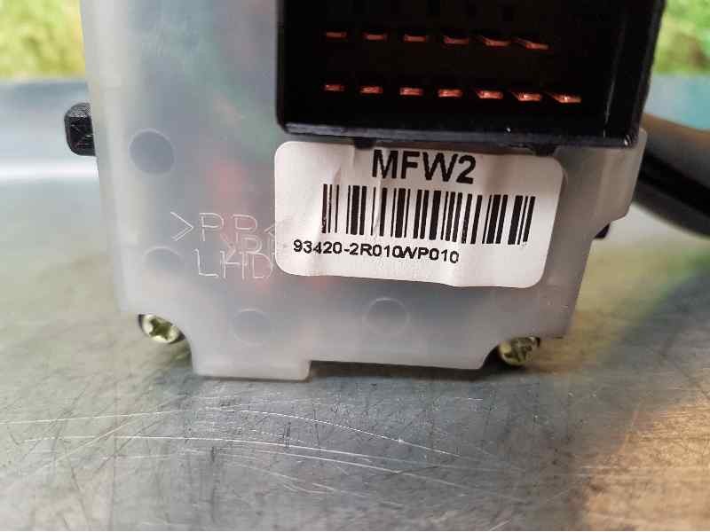 Recambio de mando limpia para hyundai i30 classic referencia OEM IAM 934202R010WP010 MFW2 