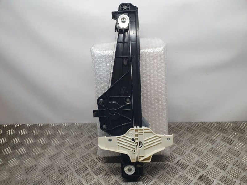 Recambio de elevalunas trasero izquierdo para peugeot 3008 allure referencia OEM IAM 9830389080  ELECTRICO