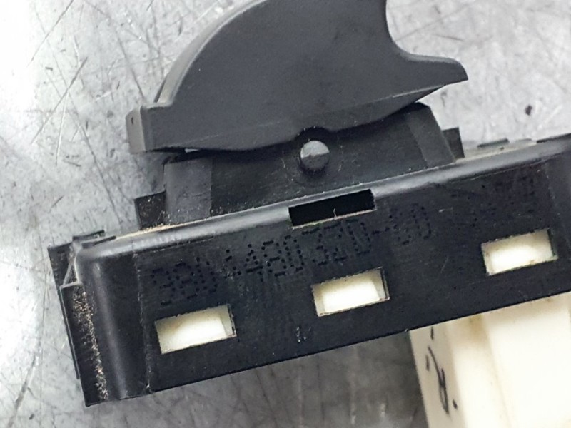 Recambio de mando elevalunas delantero derecho para citroën c5 aircross feel referencia OEM IAM 98044803ZD  