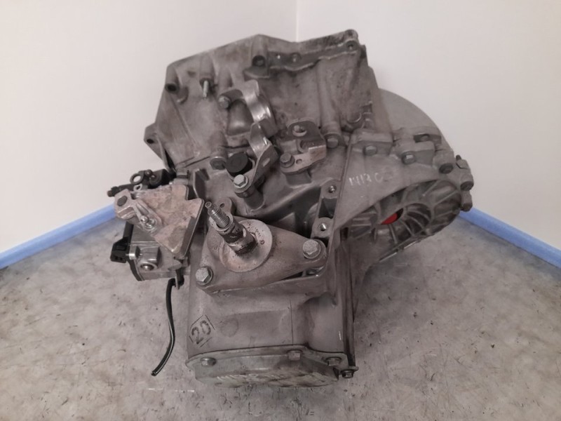 Recambio de caja cambios para peugeot 3008 active referencia OEM IAM 20EA07 1466775 6VELOCIDADES