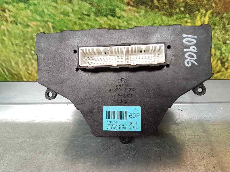 Recambio de mando climatizador para hyundai i30 classic referencia OEM IAM 972502R600  