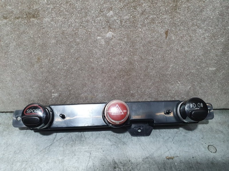 Recambio de warning para abarth nuova 500 (150) 595 competizione referencia OEM IAM SIN REF  