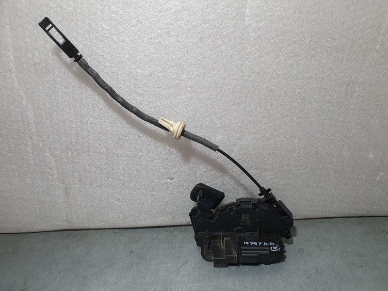 Recambio de cerradura puerta delantera derecha para volkswagen golf vii sportsvan advance bluemotion tech referencia OEM IAM B6A