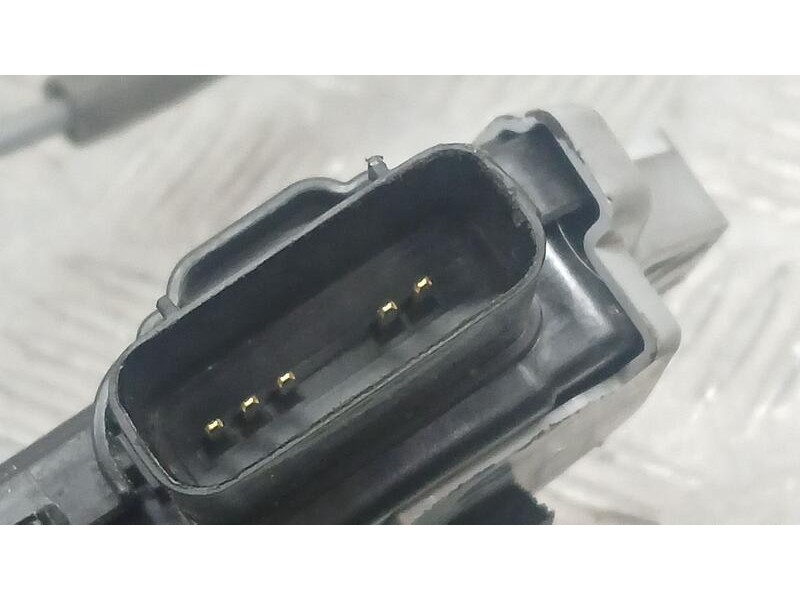 Recambio de cerradura puerta trasera derecha para hyundai ioniq style elektro referencia OEM IAM 81420G2000ILJ  