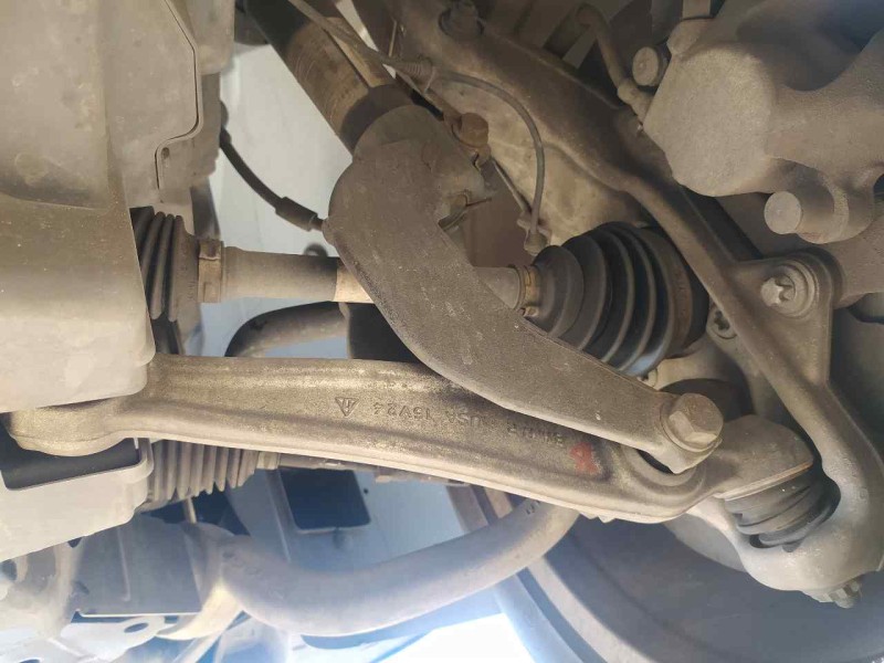 Recambio de brazo suspension inferior delantero derecho para bmw x5 (e70) 3.0 d referencia OEM IAM 31126773950  