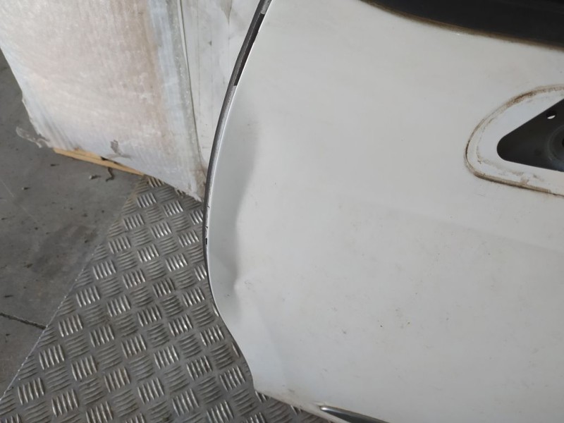 Recambio de puerta delantera izquierda para citroën ds3 limited edition referencia OEM IAM 9804265480  TOCADA