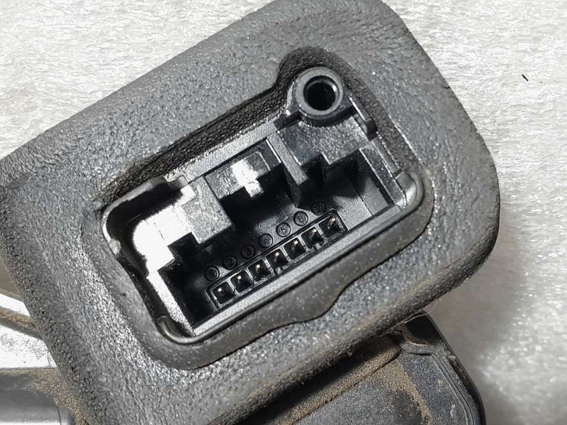 Recambio de cerradura puerta delantera derecha para volkswagen polo (6r1) advance referencia OEM IAM 5K1837016E  