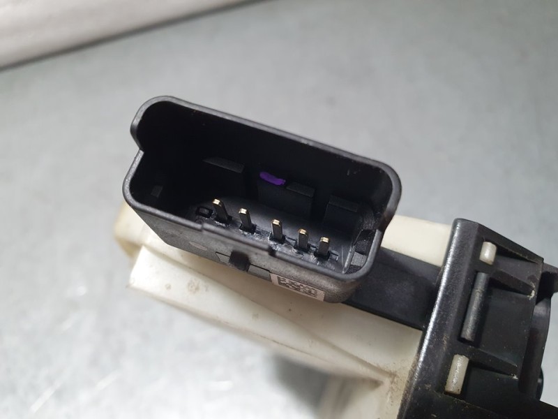 Recambio de cerradura puerta delantera derecha para citroën c4 lim. feel edition referencia OEM IAM 9685351480 40627185N 5 PINES