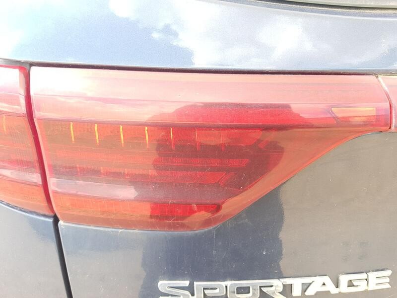 Recambio de piloto trasero izquierdo interior para kia sportage iv (ql, qle) 1.6 gdi referencia OEM IAM 92405D9010  